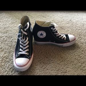 Converse wedges size 10